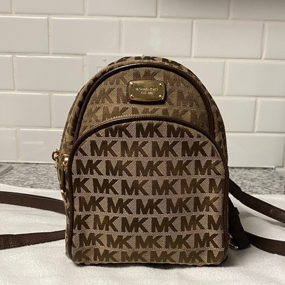 Michael Kors Logo Backpack purse - Picture 1 of 11